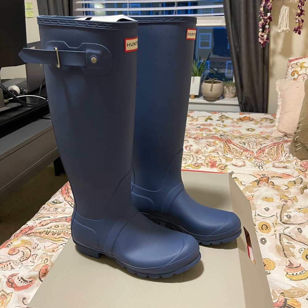 Womens NEW (in packaging) Hunter Boots Tall